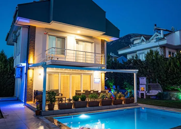 Oludeniz 3 Bedroom - 8904 Willa