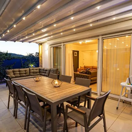 Villa Oludeniz 3 Bedroom - 8904 Fethiye