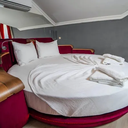 Oludeniz 3 Bedroom - 8904 别墅 费特希耶
