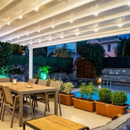 Oludeniz 3 Bedroom - 8904 别墅 *